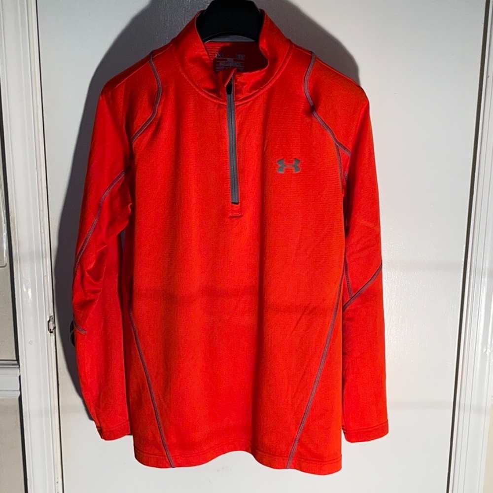 Under Armour dri-fit log sleeve shirt